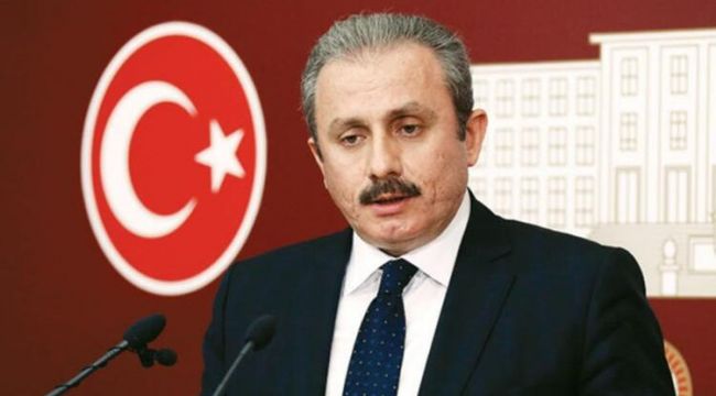 Balkondan İstiklal Marşı’nı söyleyelim