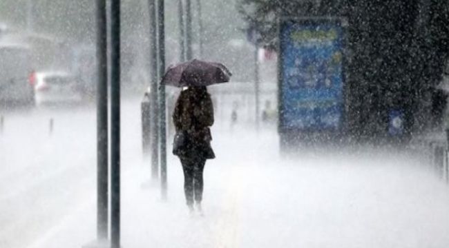 Meteoroloji'den İstanbul için yeni uyarı: Metrekareye 50 kilo yağış düşecek