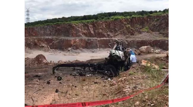 Sakarya'da havai fişek taşıyan kamyonda patlama: 3 şehit, 8 yaralı