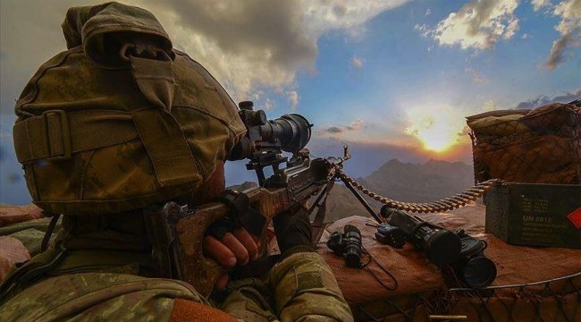 Son dakika! Hakkari'de hava destekli operasyon! 2 terörist öldürüldü!