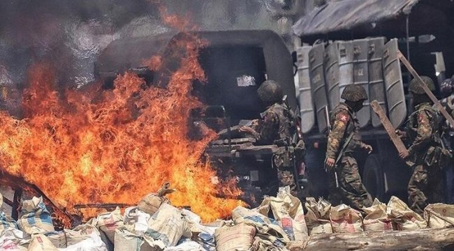Myanmar'da büyük çatışma! Darbe karşıtları en az 40 askeri öldürdü