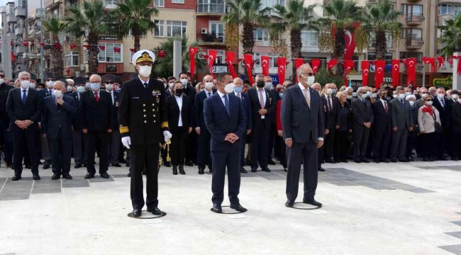 Çanakkale'de, 29 Ekim Cumhuriyet Bayramı çelenk töreni