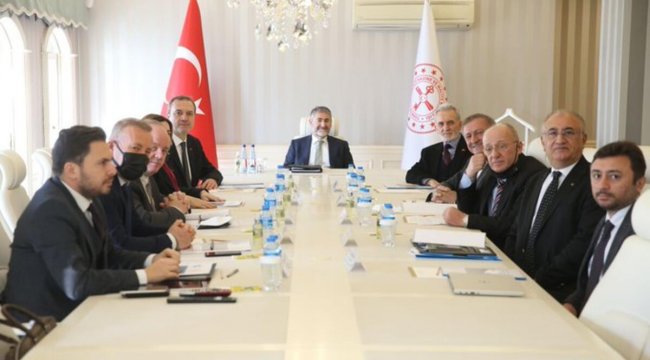 Bakan Nebati, İMEAK heyetiyle bir araya geldi