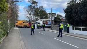 İrlanda'da Rus büyükelçilik binasına kamyonla girmişti! O sürücü yakalandı