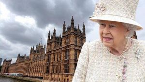 59 yıl sonra Kraliçe Elizabeth'ten bir ilk! İstemeyerek de olsa...