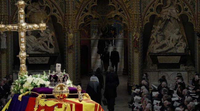 CANLI: Kraliçe 2. Elizabeth'in cenaze töreni... Dakika dakika tüm gelişmeler