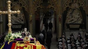 CANLI: Kraliçe 2. Elizabeth'in cenaze töreni... Dakika dakika tüm gelişmeler