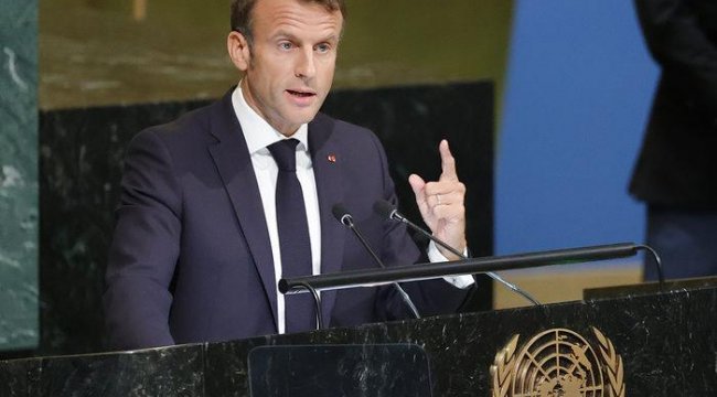 Konuşması alay konusu oldu! Macron'u küplere bindirecek sözler... Biden'la karşılaştırdı: