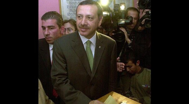 Cumhurbaşkanı Erdoğan'dan '3 Kasım 2002' paylaşımı!
