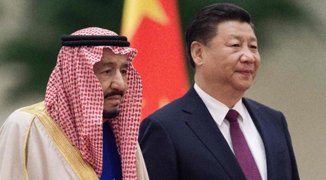 Çin Devlet Başkanı Xi, Suudi Arabistan'da