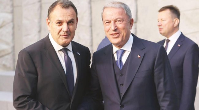 Yunan Savunma Bakanı: Akar ile mesajlaşıyoruz