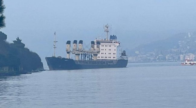 Son dakika: İstanbul Boğazı'nda MKK-1 alarmı! Yük gemisi karaya oturdu, gemi trafiği durdu