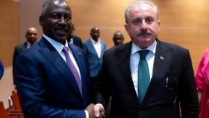 TBMM Başkanı Şentop’tan Cezayir’de ikili görüşmeler