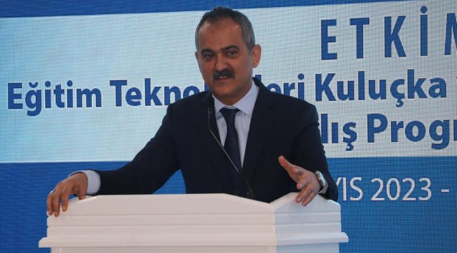 Bakan Özer: Millet iradesini tecelli ettirdi