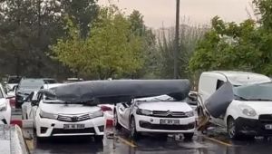 Ankara'da F-4 uçağından parça düştü... 'Çok ilginç bir olay, çok korkunç bir şey'
