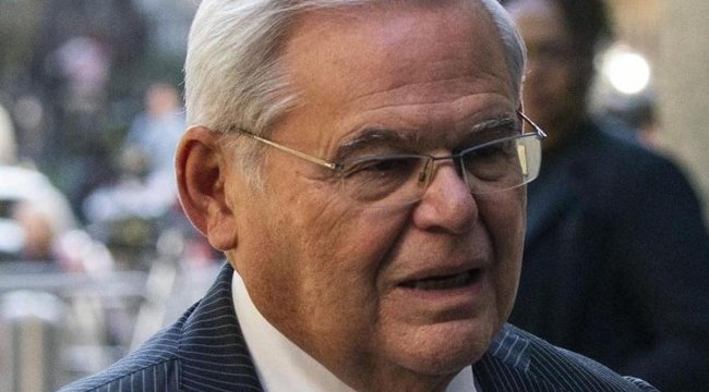 Menendez'e yeni şok! Evindeki külçe altınların iş adamına ait olduğu ortaya çıktı