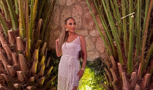 Defne Asel Öztürk: Güzellik Yarışmasından Moda Dünyasına Uzanan İlham Verici Bir Yolculuk