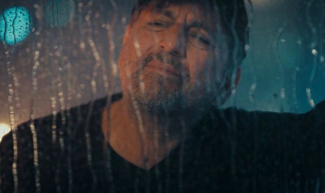 KAMİL HAZAR'DAN AŞKA SESLENEN YENİ ŞARKI: 