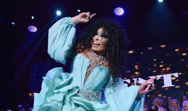 Türk sanat müziğinin efsane ismi Bülent Ersoy, uzun süren sessizliğini yeni şarkısı 