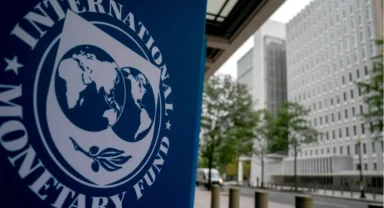 Küresel ekonomi olumsuz senaryoya dümen kırdı! Birçok ülke IMF'nin kapısında sıraya girdi